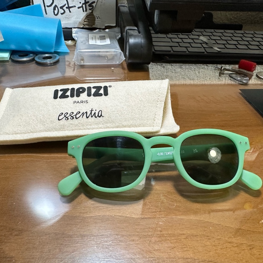 Izipizi #C Green Essential Collection